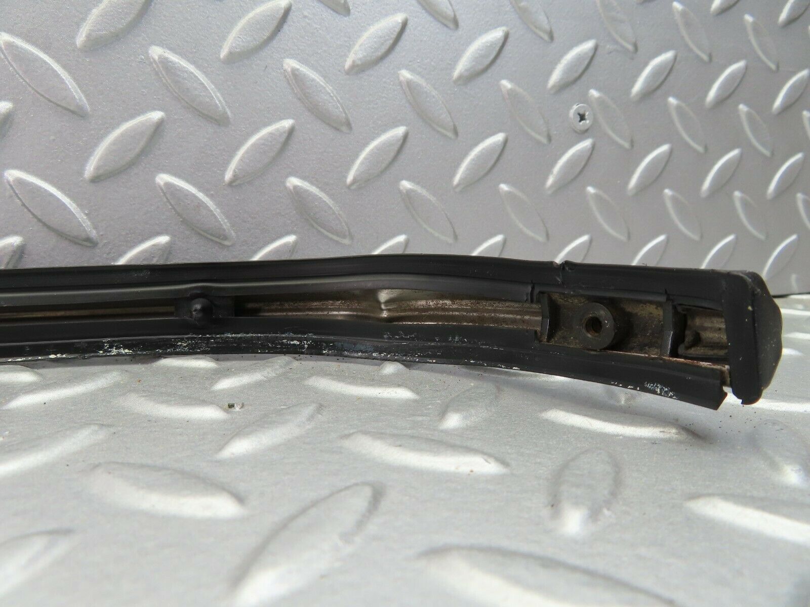 7767 Mercedes-Benz S123 230TE Wagon Centre Fender Wing Chrome Trim Rear Left
