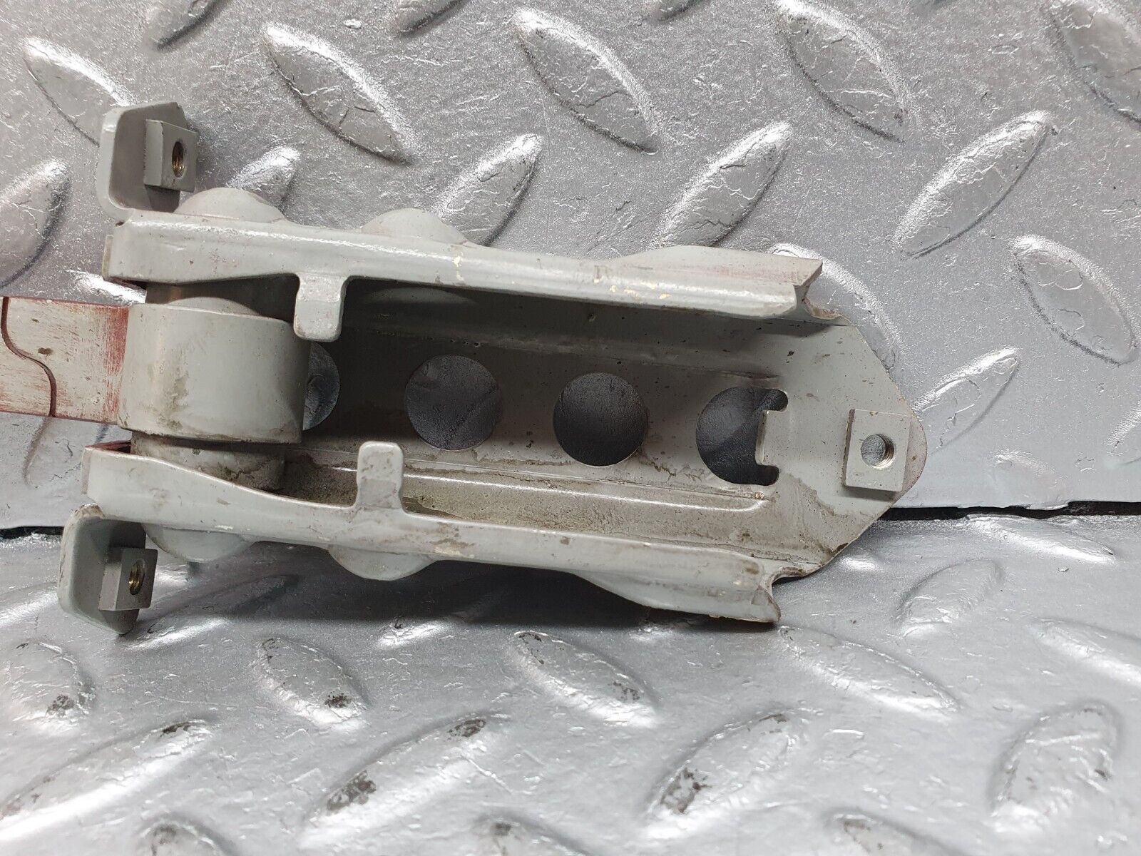 41075 Mercedes-Benz W126 300SE Door Safety Check Strap Front