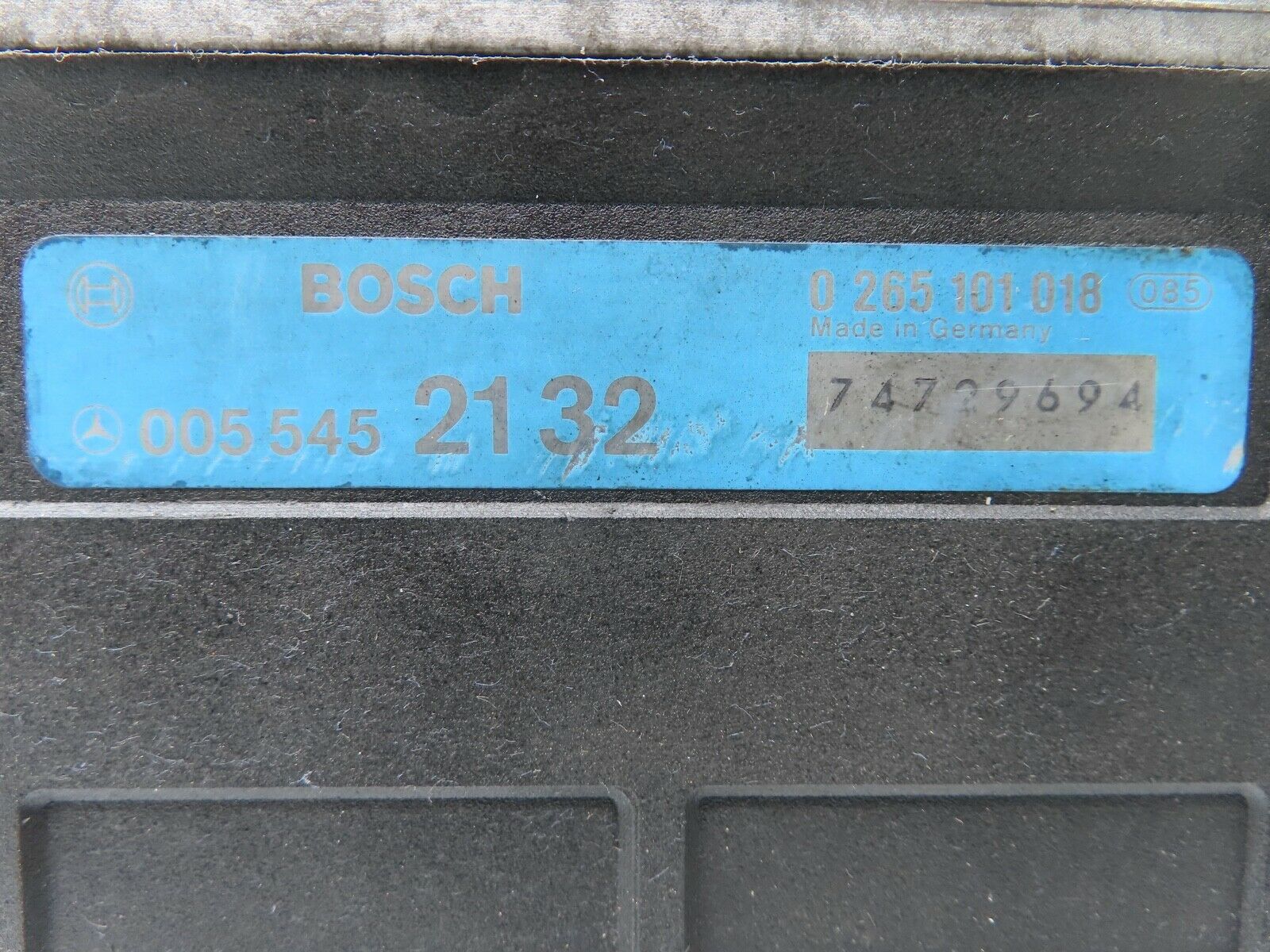 21555 Mercedes-Benz W126 300SE Abs Control Unit Bosch 0055452132