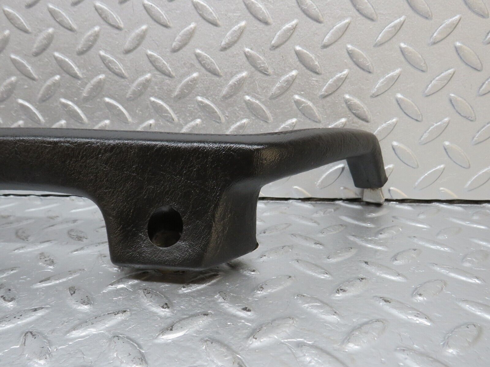40555 Mercedes-Benz W123 300D Front Left Interior Door Handle Black 1239701701