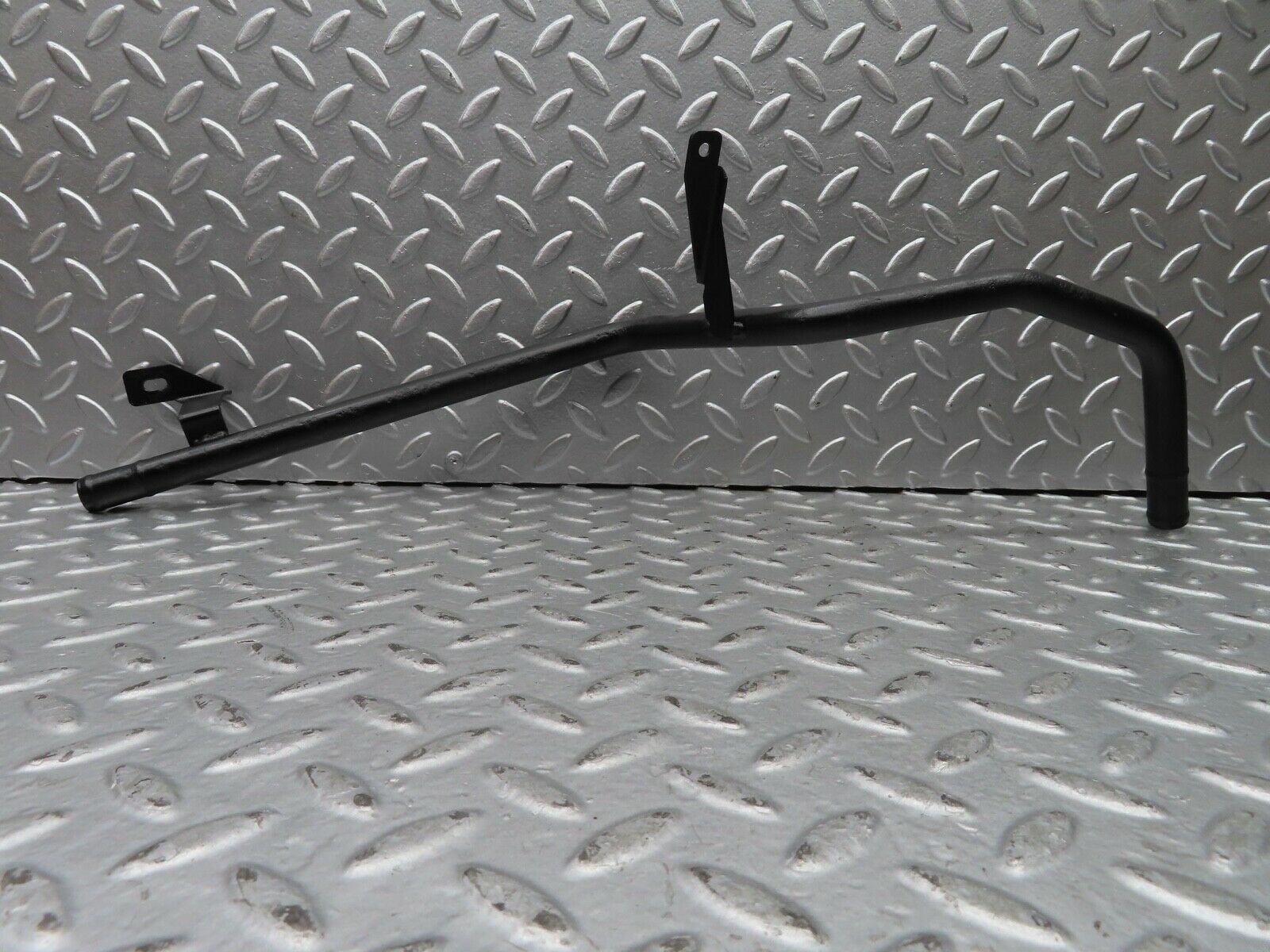 21596 Mercedes-Benz W126 300SE Coolant Pipe