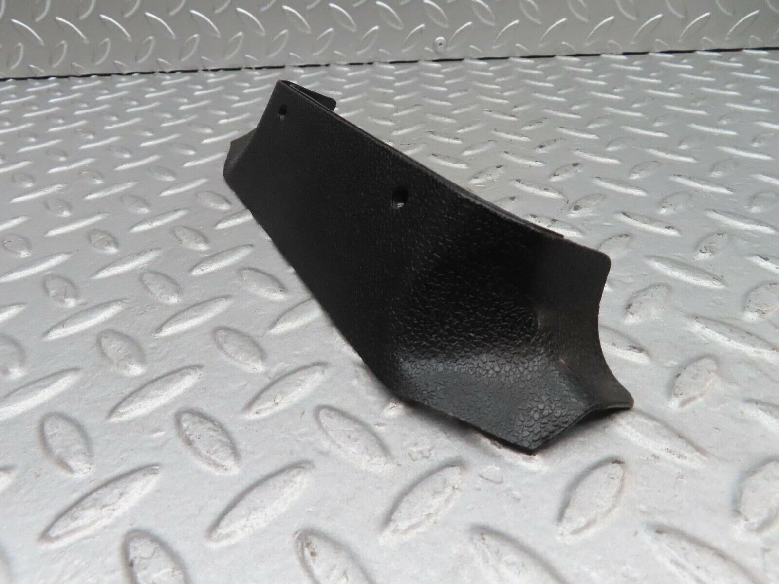 14285 Mercedes-Benz W116 350SE B Pillar Bottom Cover Left Side 1166920122