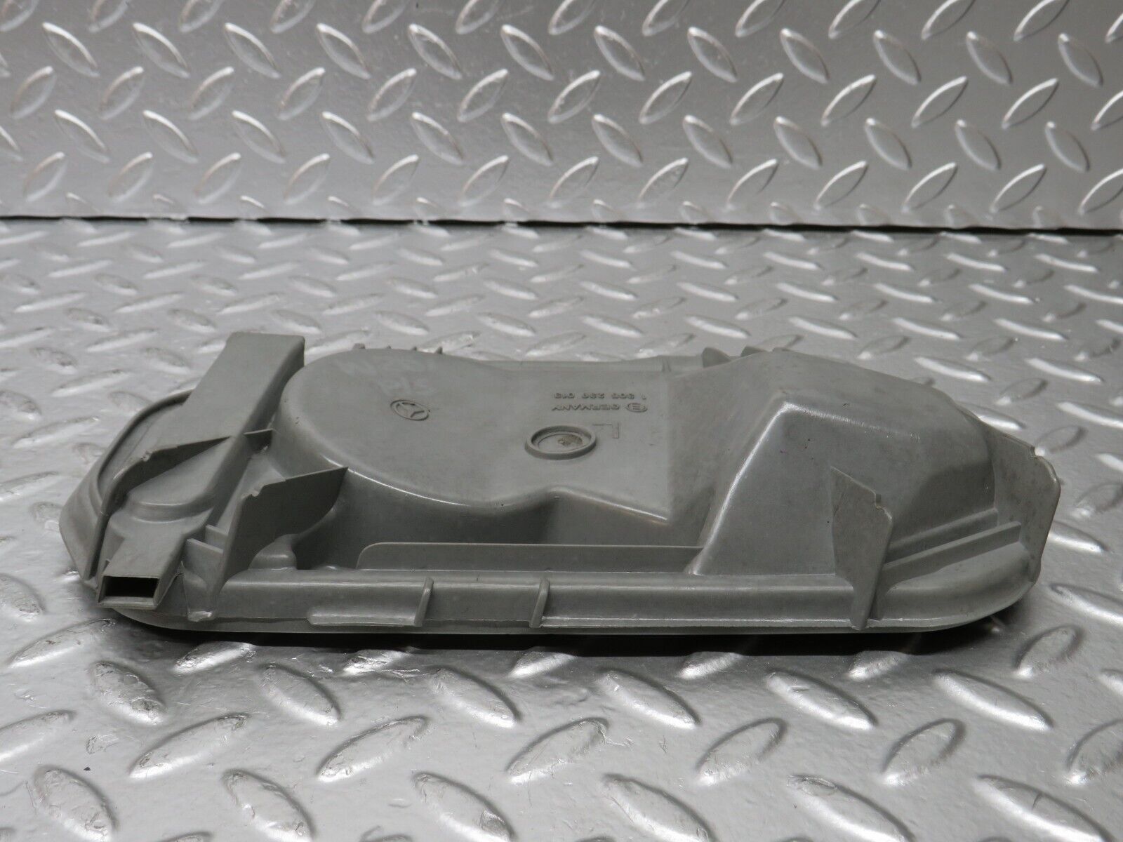 25157 Mercedes-Benz W201 190D Headlight Back Cover Bosch 1305239013