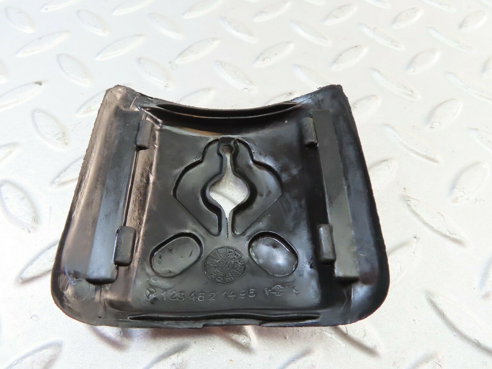 7652 Mercedes-Benz S123 230TE Wagon Steering Column Switch Cover 1234621496
