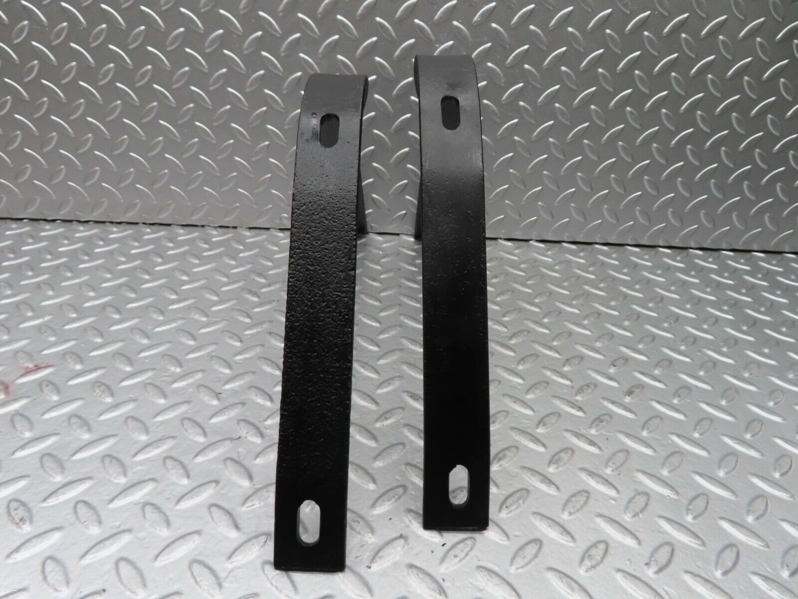19792 Mercedes-Benz W121 190b Ponton Front Bumper Bracket Holder
