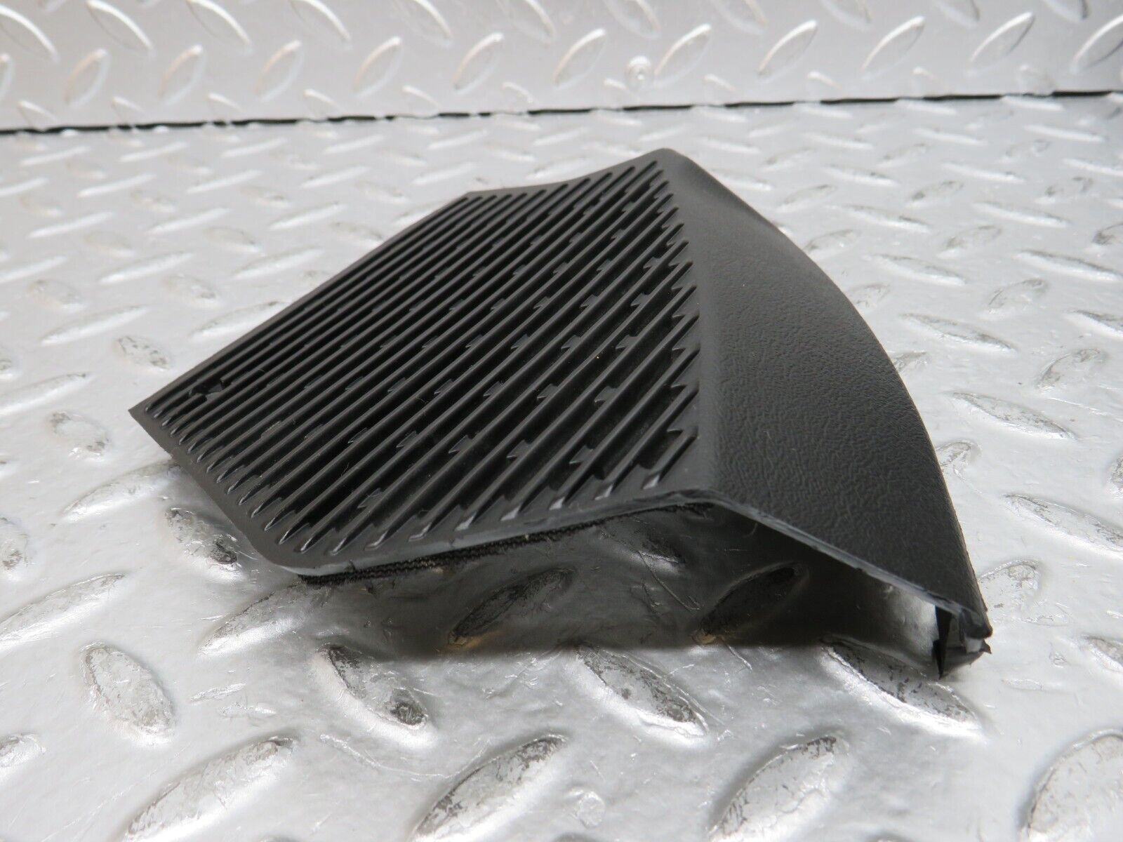 29855 Mercedes-Benz W123 230E Dashboard Speaker Covers 1236802707 1236802807
