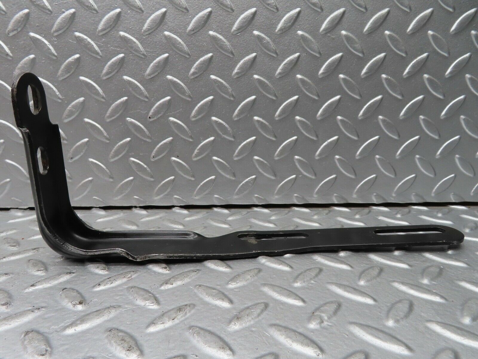 21400 Mercedes-Benz R129 300SL Coupe Exhaust Bracket