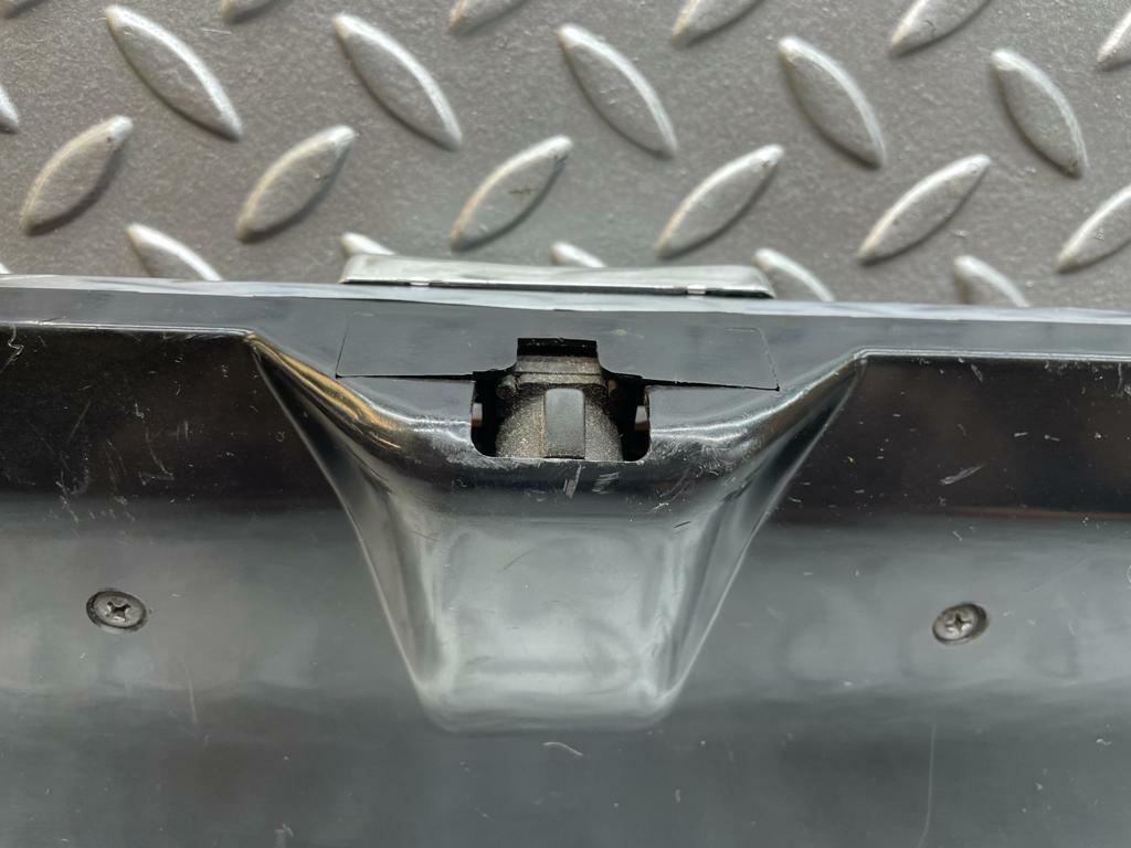 0137 Mercedes-Benz W116 350SE Glovebox Door