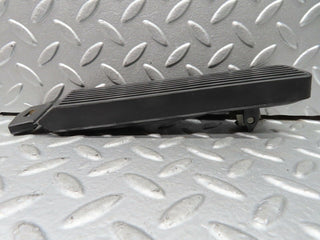 W123 accelerator pedal with rubber used OEM