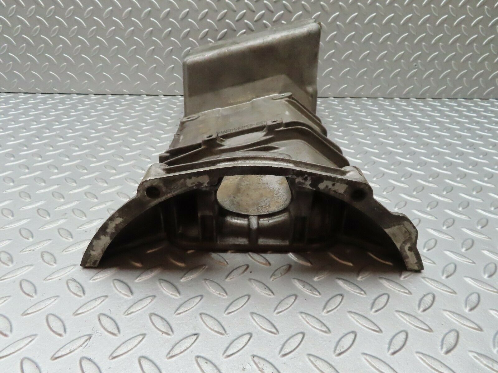 4094 Mercedes-Benz S123 200T Wagon Oil Pan Oil Sump 1020141202