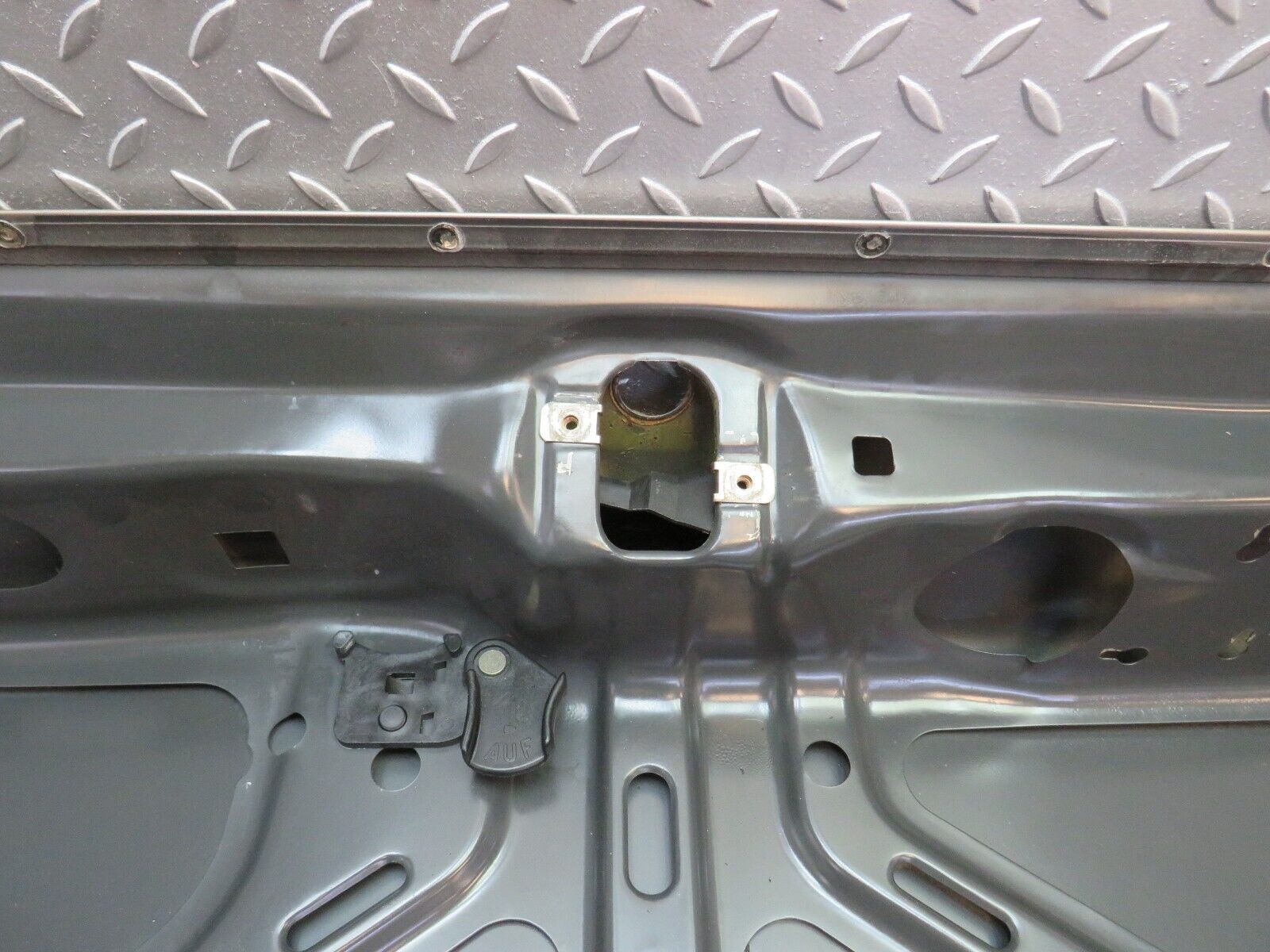 36762 Mercedes-Benz W201 190E 2.0L Boot Lid Trunk Door