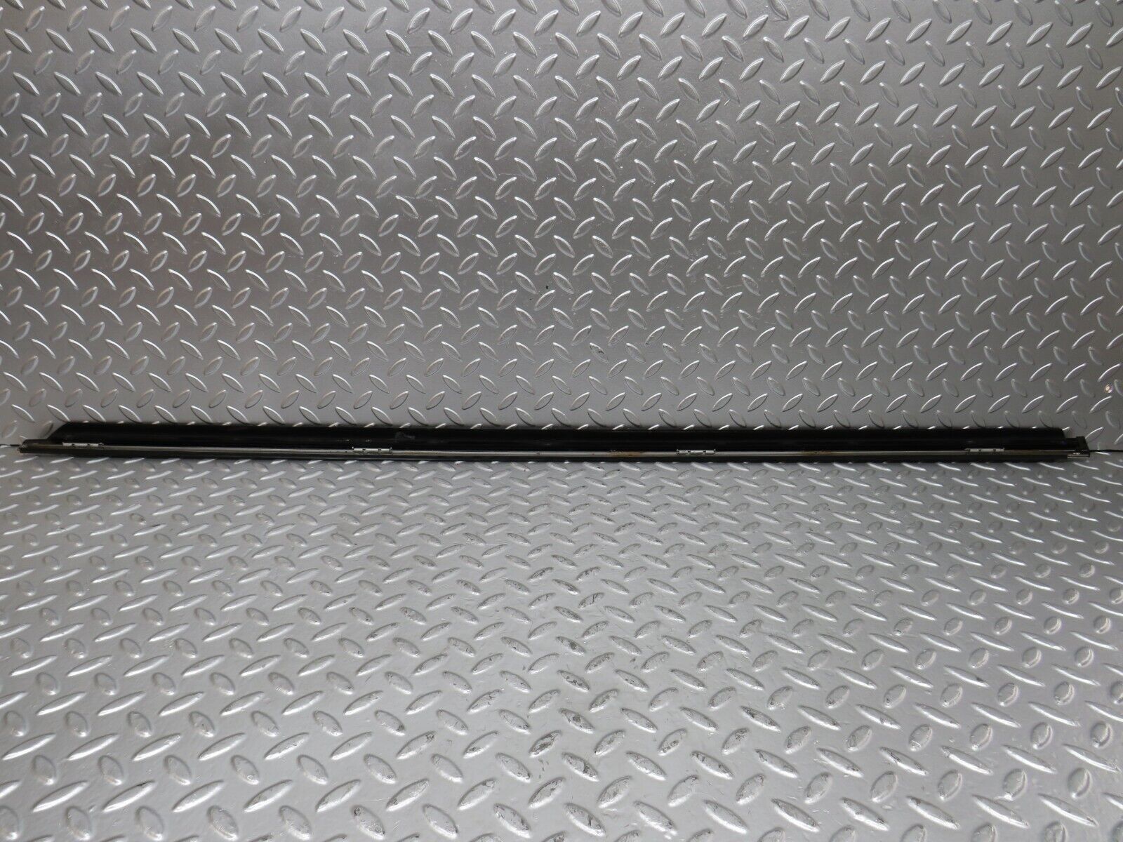 24888 Mercedes-Benz W140 SEL320 LWB Rear Left Door Moulding Trim