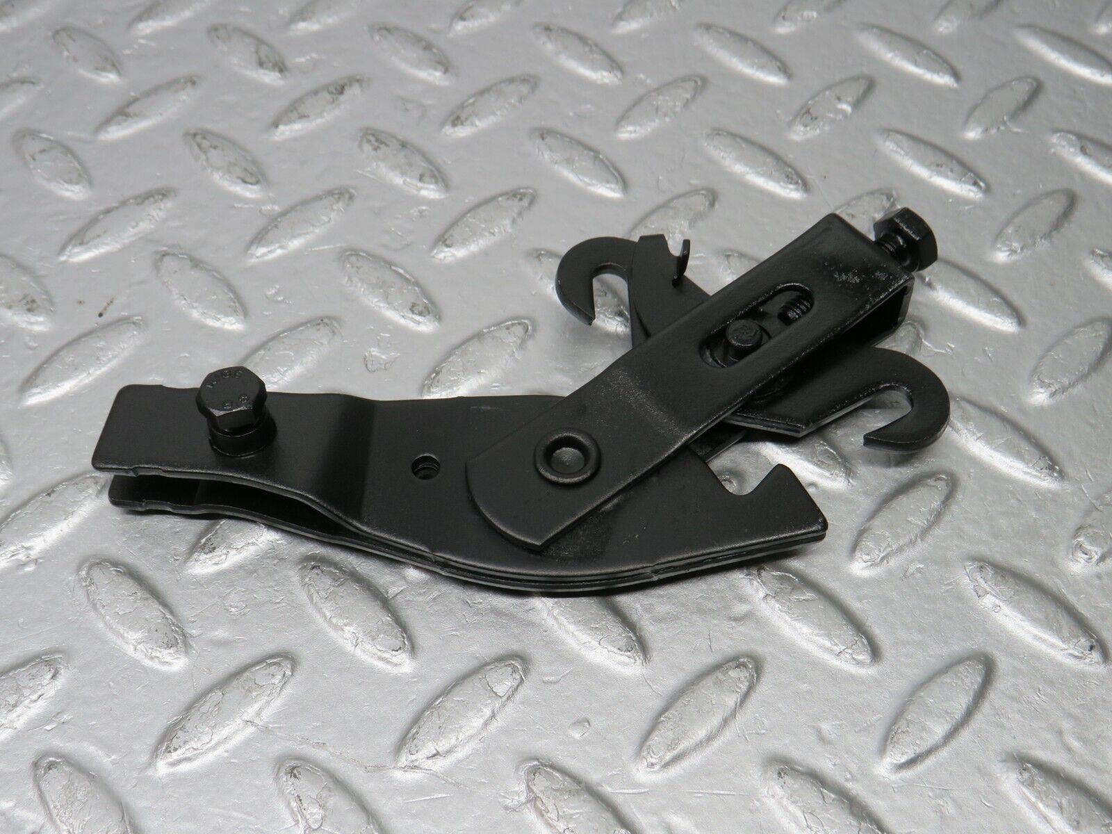 39594 Mercedes-Benz R129 320SL Coupe Handbrake Adjusting Handbrake Regulator