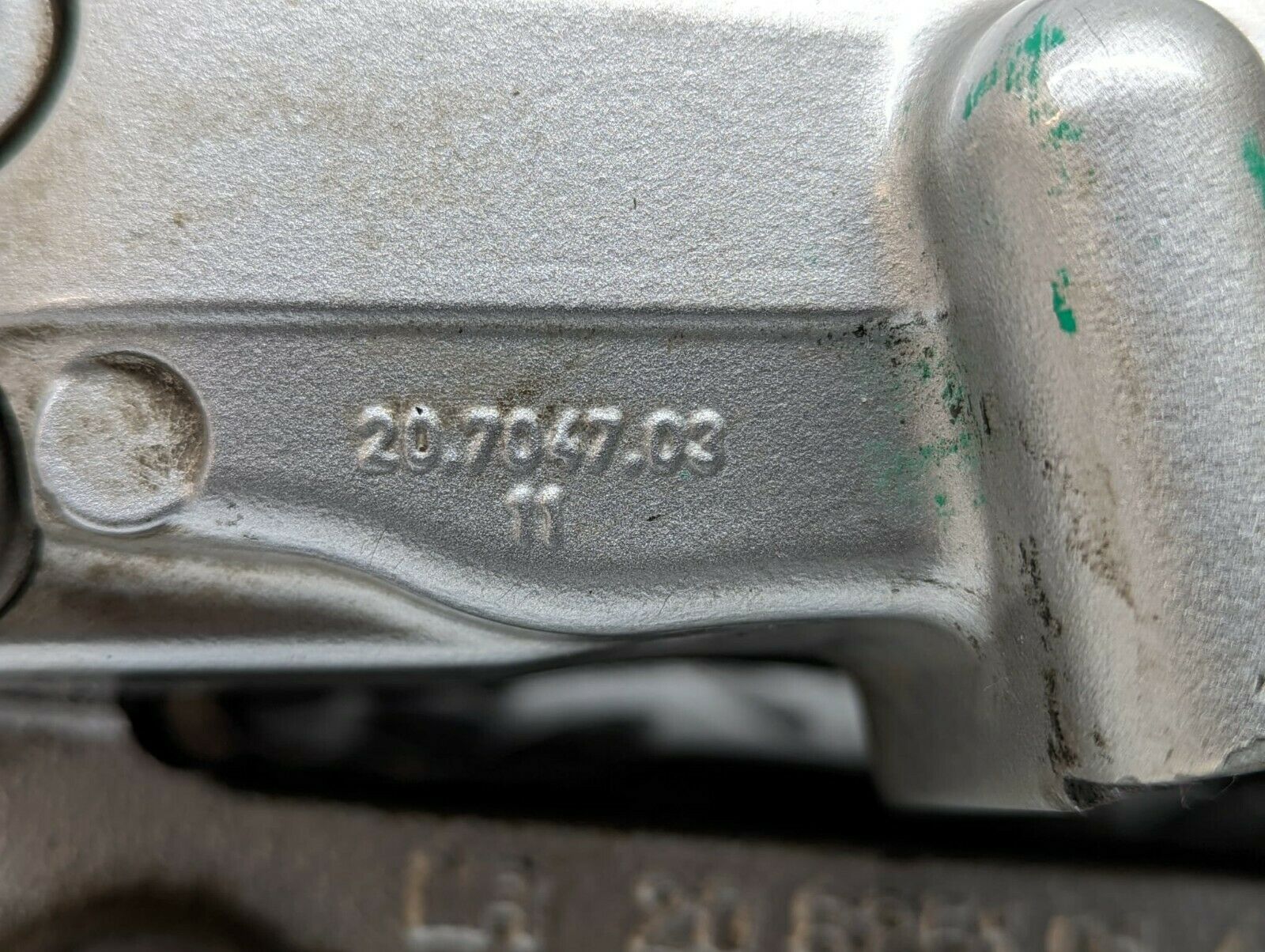 23830 Mercedes-Benz S211 E280 CDI Front Left Brake Caliper 2070470313