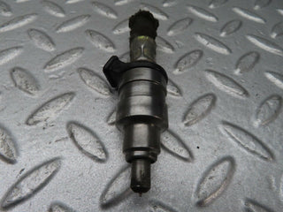W116 fuel injector used OEM