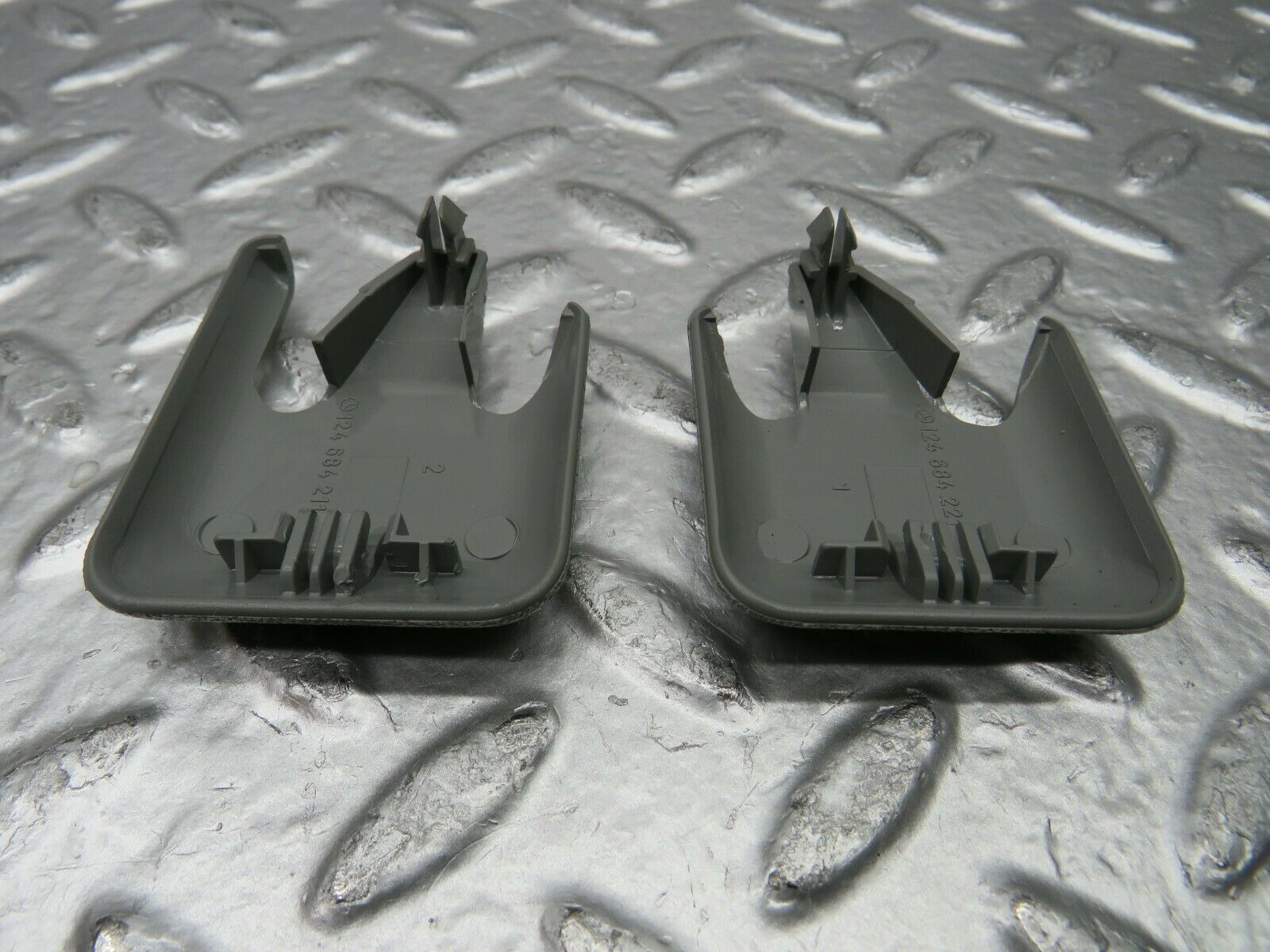 22593 Mercedes-Benz C124 E220 Front Seat Rail Trim Cover 1246842118 1246842218