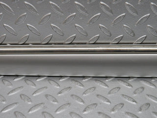 32287 Mercedes-Benz W220 S430 Front Left Door Centre Moulding Trim 2206900562