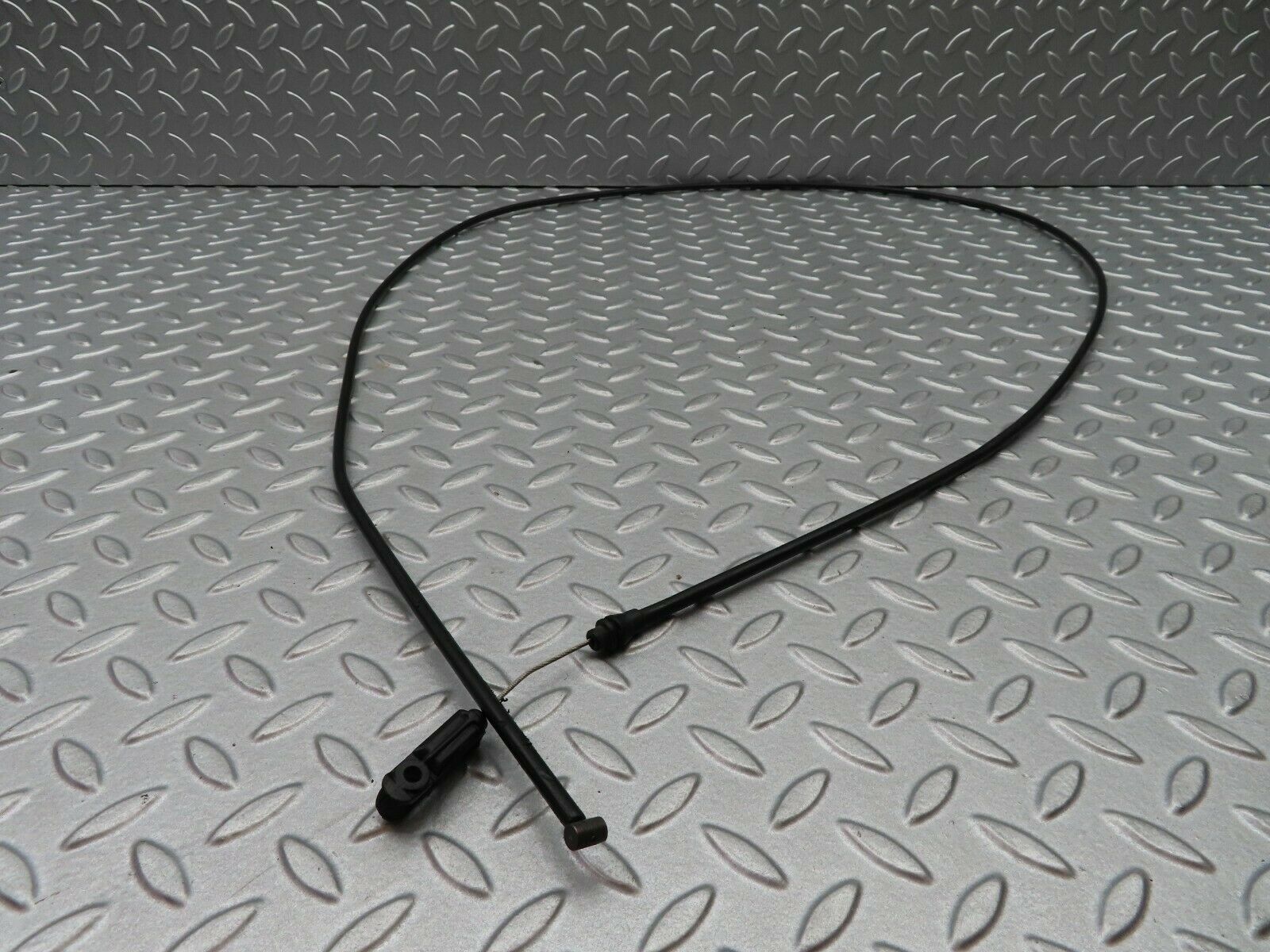 5536 Mercedes-Benz W124 230E Bonnet Release Cable