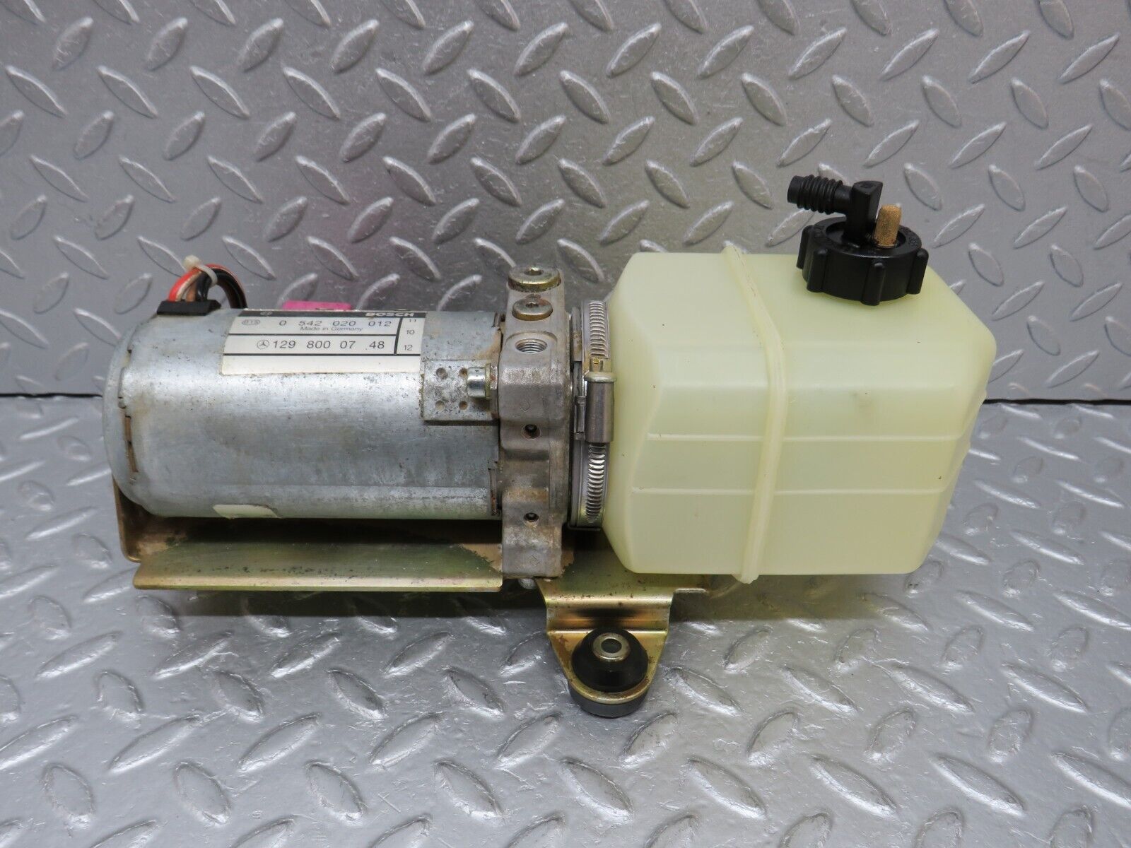 38499 Mercedes-Benz R129 280SL Coupe Roof Hydraulic Pump Bosch 1298000748 0542020012