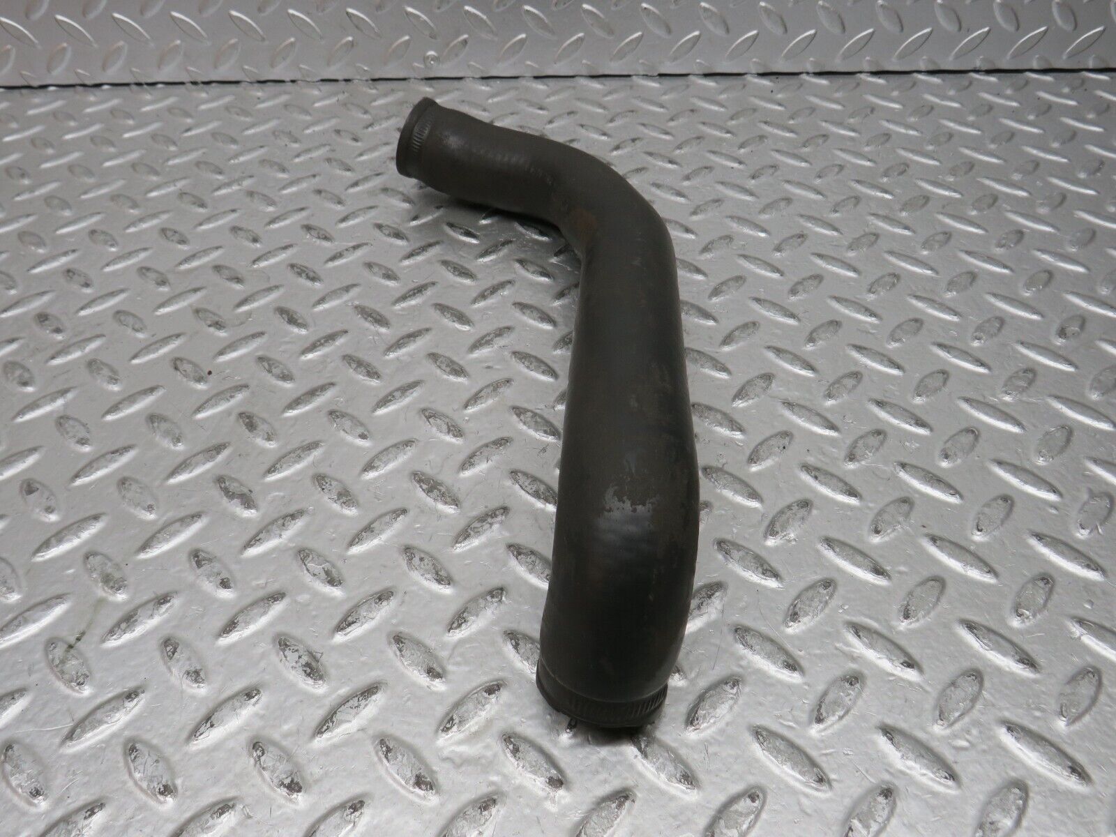 28518 Mercedes-Benz S123 240D Wagon Radiator Hose Pipe