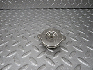 25581 Mercedes-Benz W123 200 Radiator Cap 1235010015