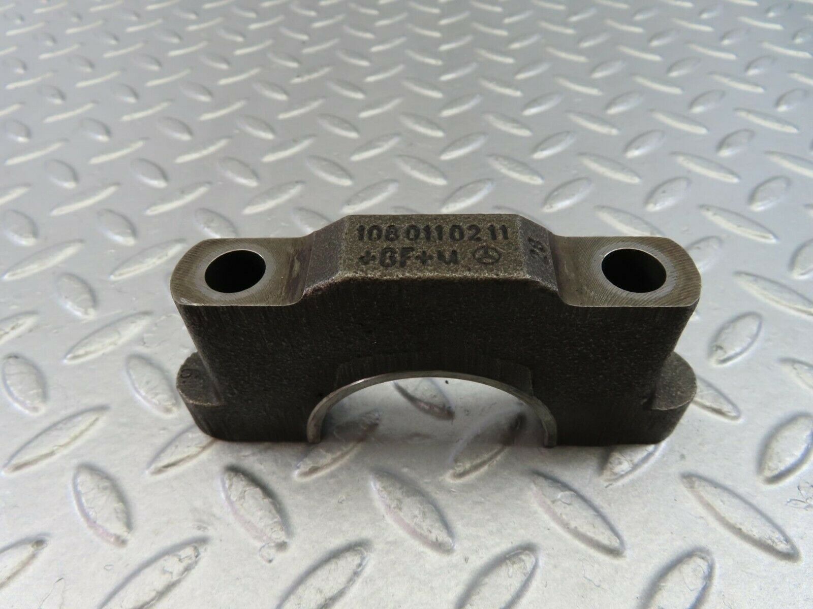 9877 Mercedes-Benz C123 280CE Coupe Crankshaft Bearing Holder Block 1080110211
