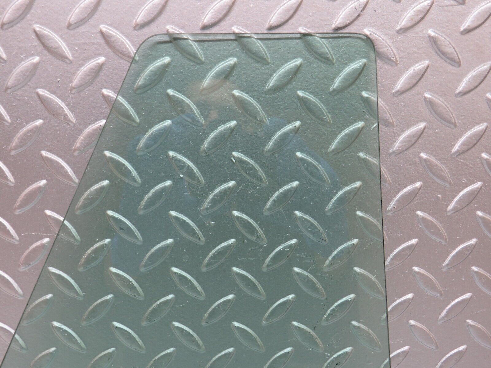 27637 Mercedes-Benz S124 300TE Wagon Rear Left Quarter Window Glass