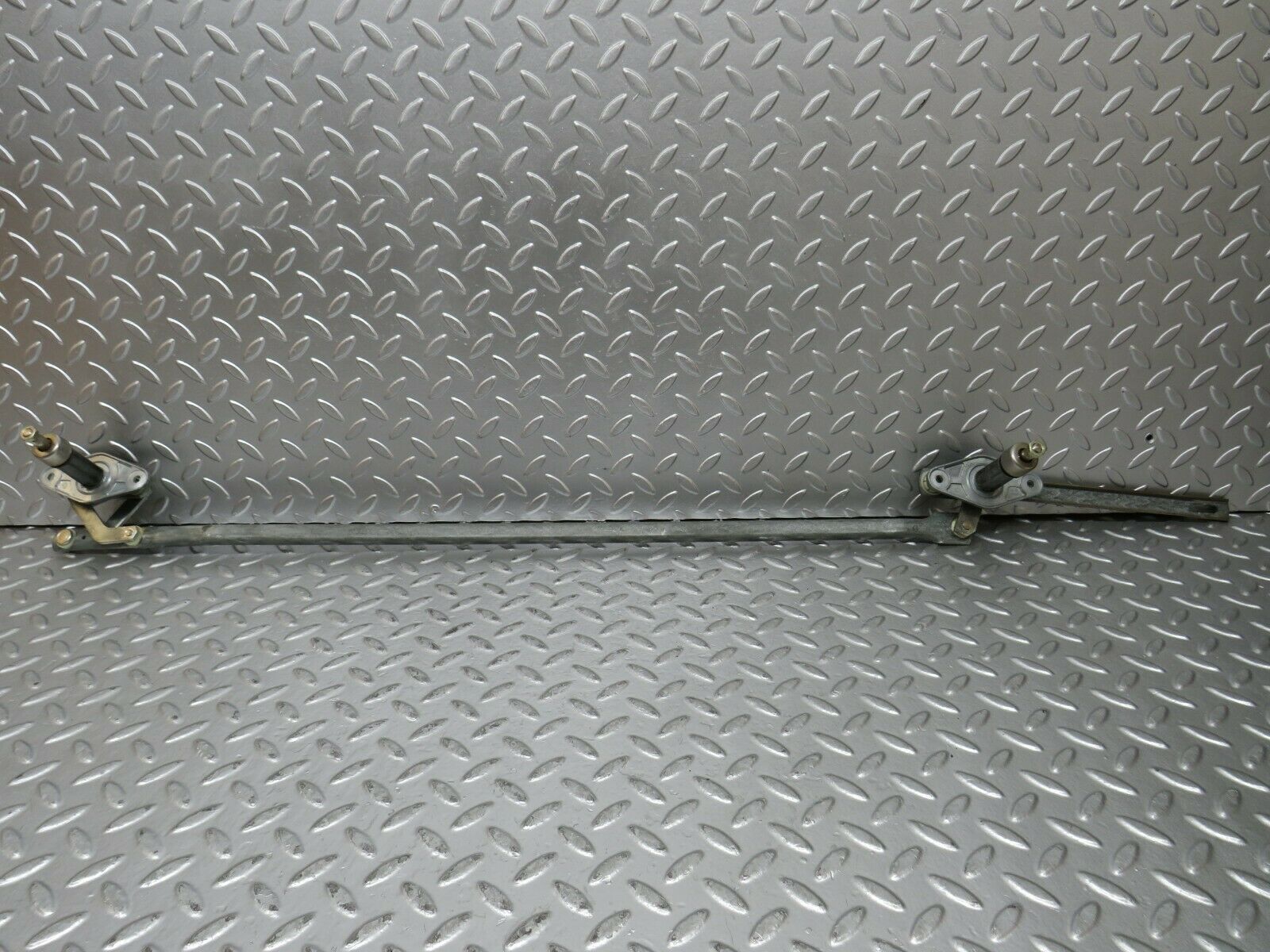 Mercedes Benz W202 Windshield Wiper Linkage Assembly Front Front Windshield Wiper Linkage Assembly Replacement For Mercedes-Benz W202 C-Class Models Wiper Motor Connection Mercedes Benz W202 Windshield Wiper Linkage Assembly Front Front Windshield Wiper Linkage Assembly Replacement For Mercedes-Benz W202 C-Class Models Wiper Motor Connection