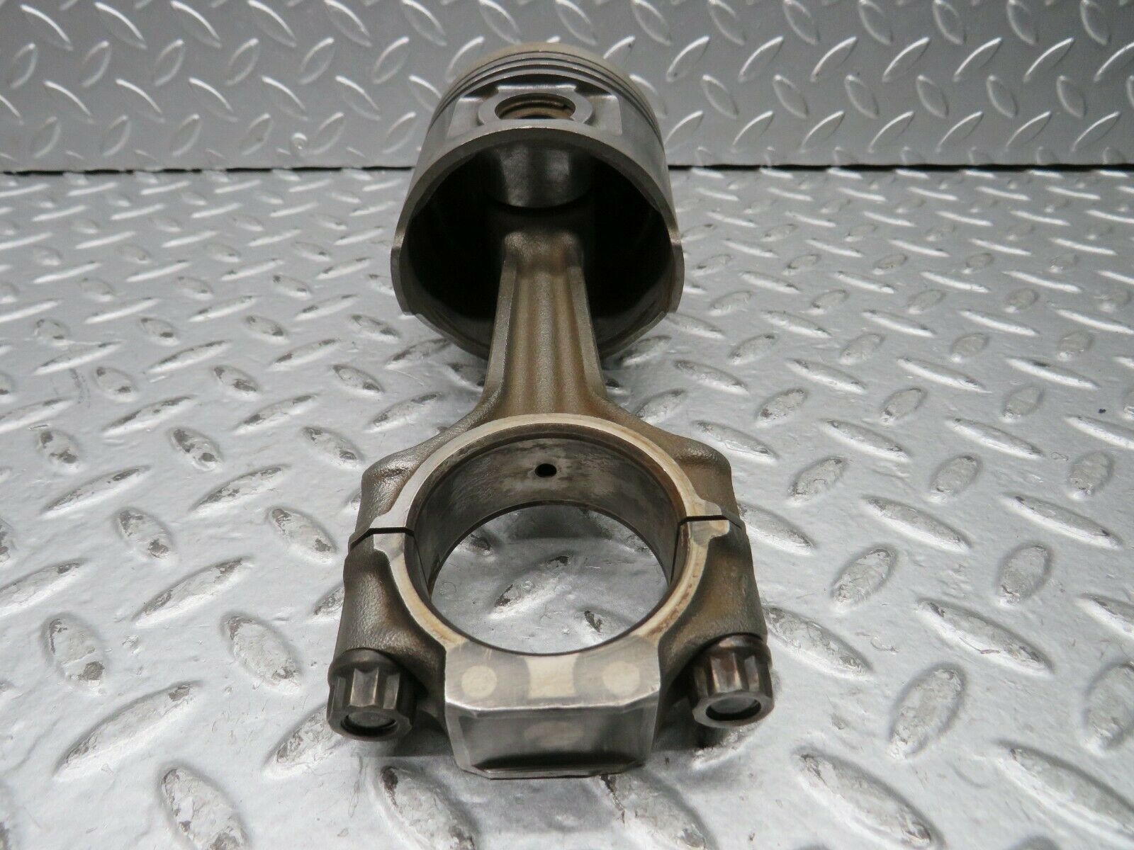 22206 Mercedes-Benz S123 280TE Piston With Connecting Rod 85.975 mm