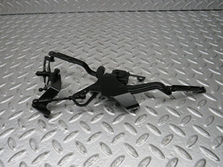 31993 Mercedes-Benz W123 230E Throttle Linkage