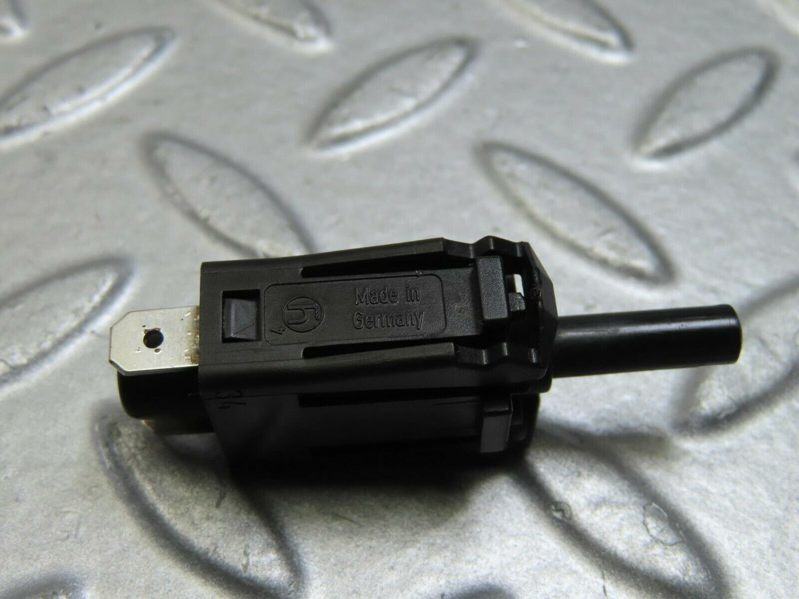 9335 Mercedes-Benz C124 300CE Coupe Door Contact Switch 0015458714