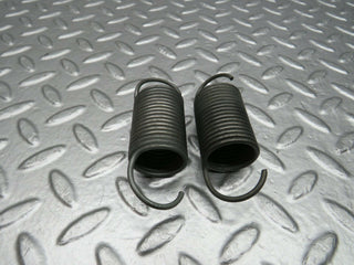 22305 Mercedes-Benz S123 280TE Wagon Front Seat Adjustment Spring Pair