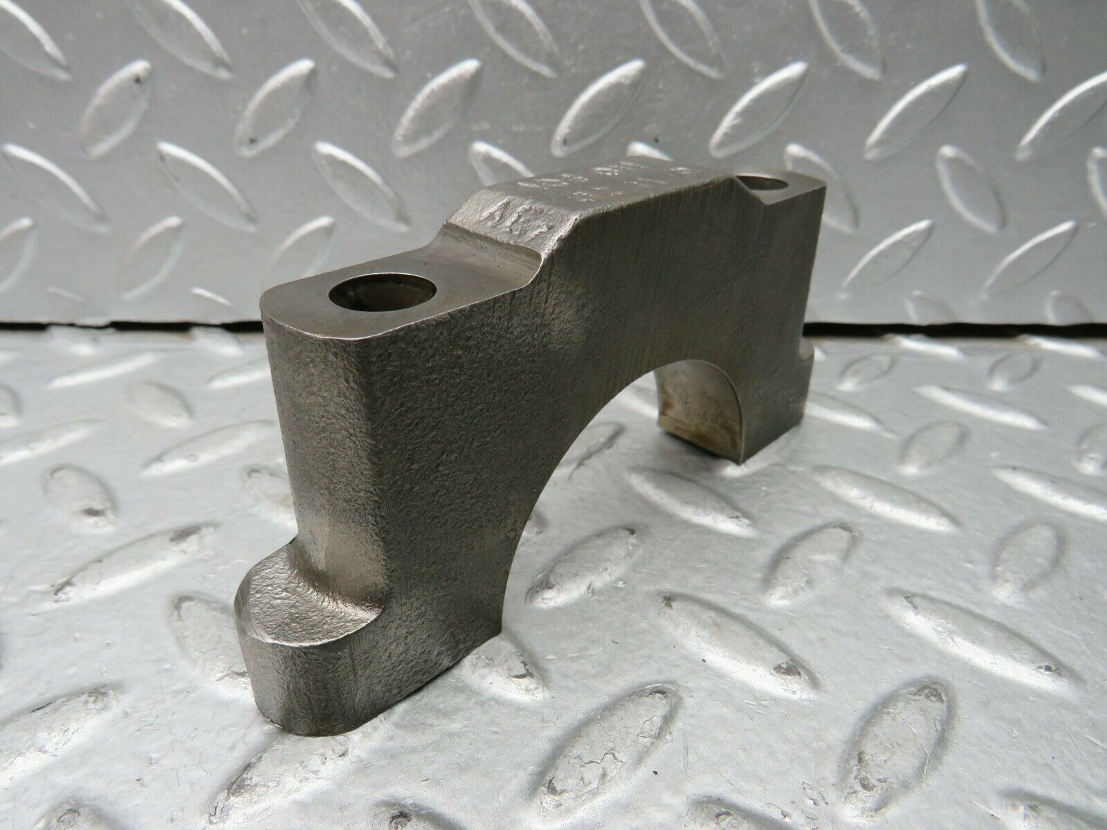 22114 Mercedes-Benz S123 280TE Crankshaft Bearing Holder Block 1080110211