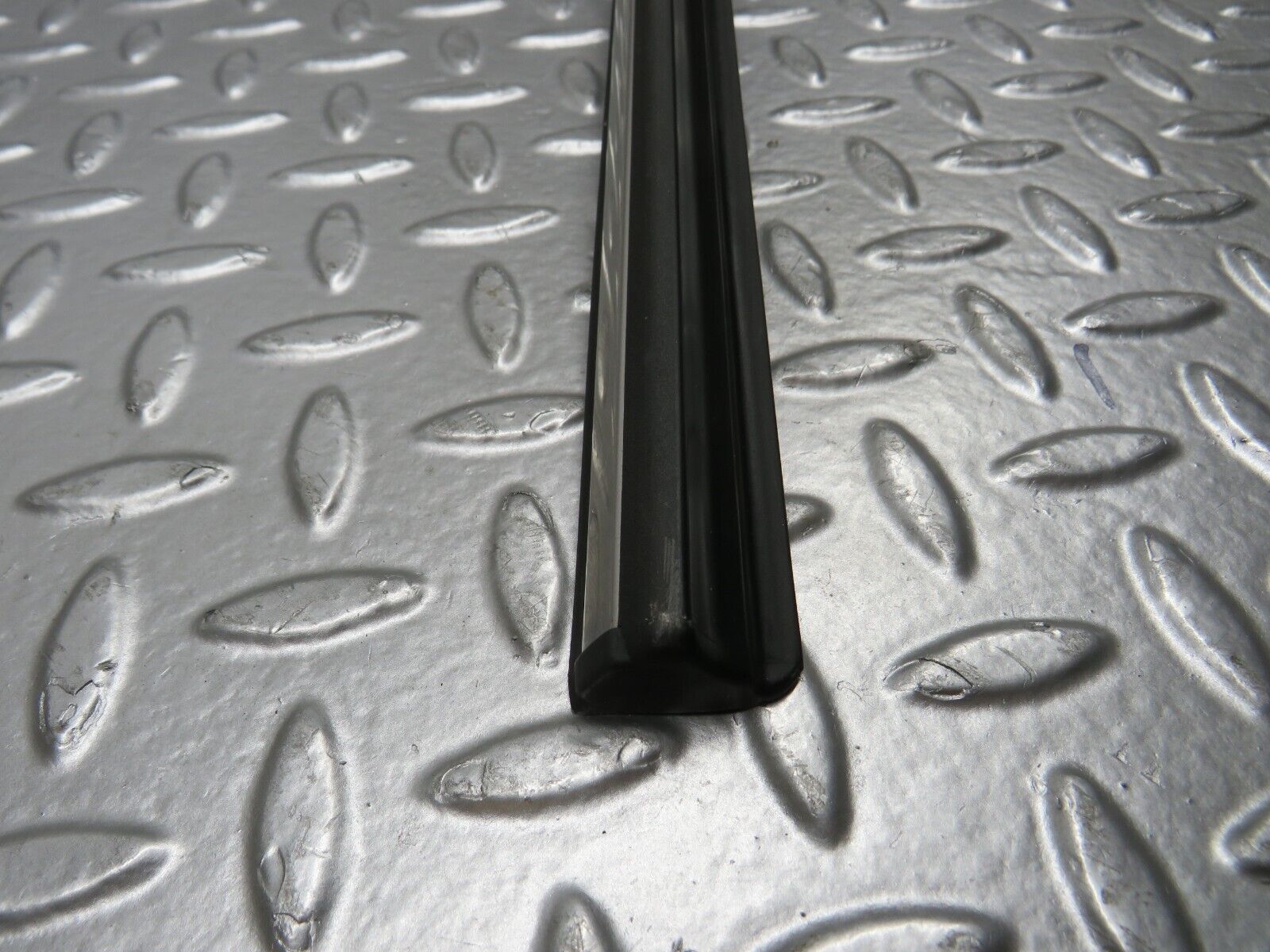 32108 Mercedes-Benz W123 230E Trunk Boot Lid Chrome Moulding Trim