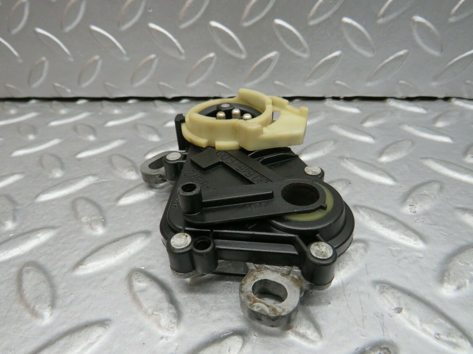 22253 Mercedes-Benz S123 280TE Wagon Reverse Light Switch 0005454906