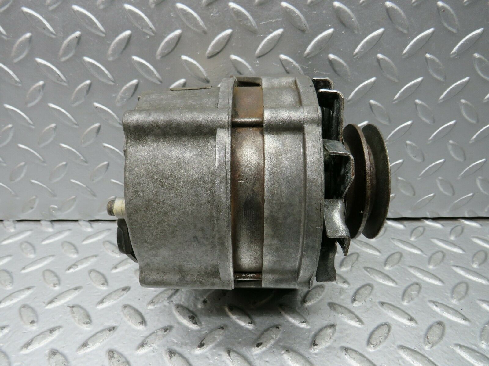22202 Mercedes-Benz S123 280TE Wagon Alternator Generator 0986032300