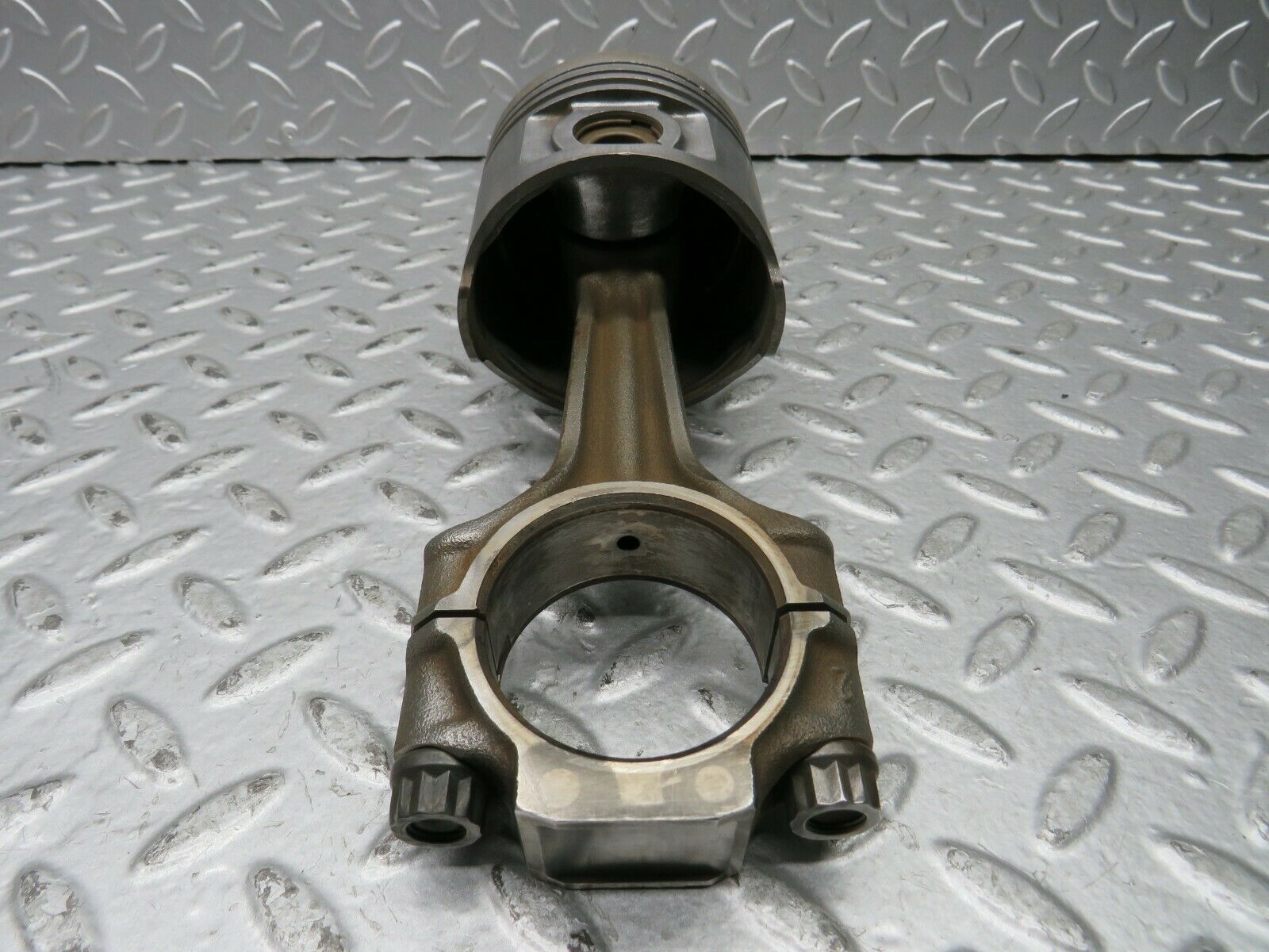 22207 Mercedes-Benz S123 280TE Piston With Connecting Rod 85.975 mm