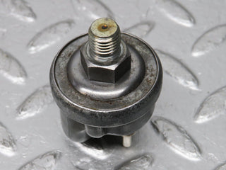 32702 Mercedes-Benz S124 300TE Wagon Oil Pressure Sensor 0065429417