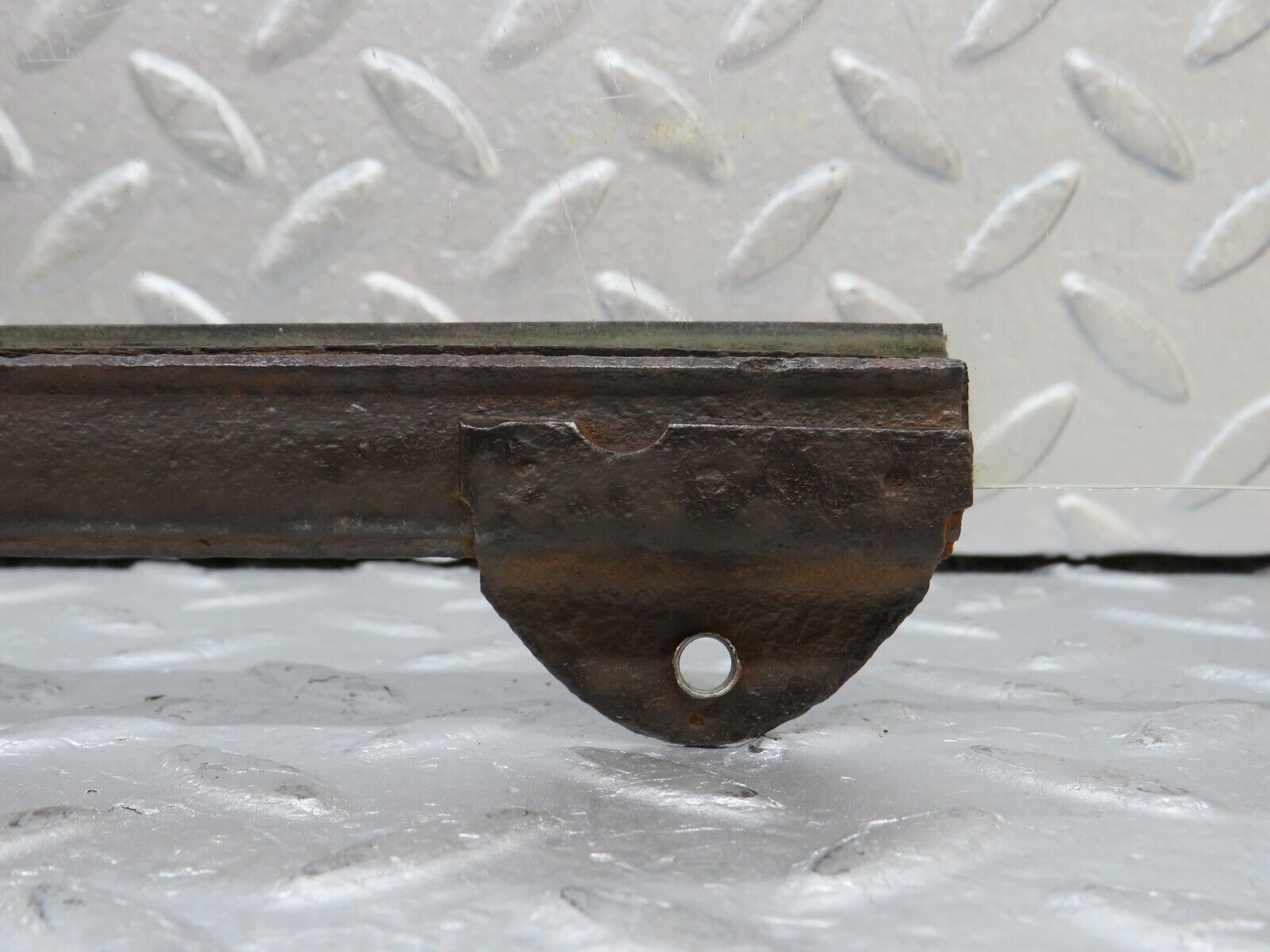 35793 Mercedes-Benz W108 Front Left Door Window Glass