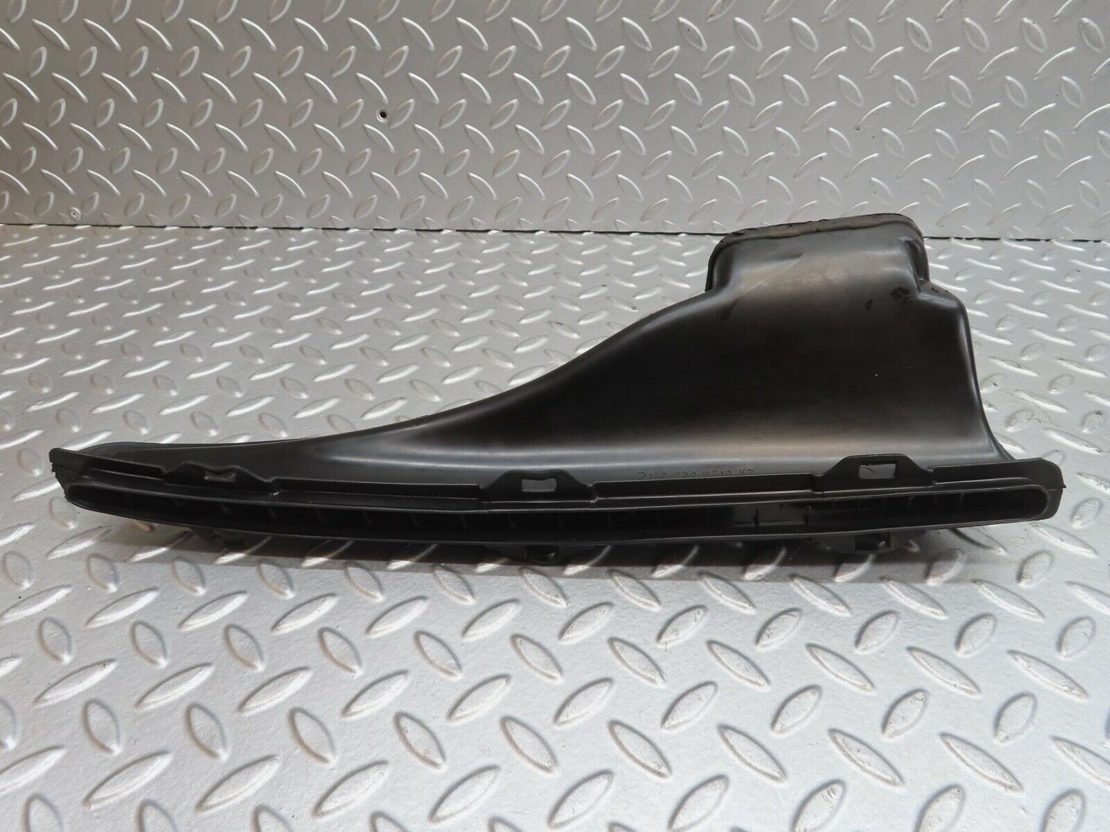 13812 Mercedes-Benz W123 200 Air Duct Vent Left And Right Side 1238300119