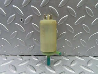 5779 Mercedes-Benz W123 200 Windscreen Washer Pump