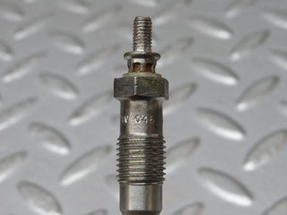 32898 Mercedes-Benz W123 300D Glow Plug Bosch Y-902R 046