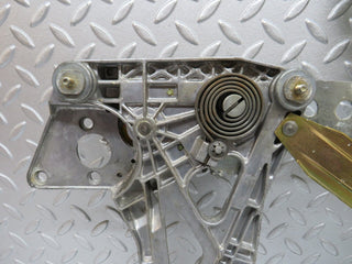 36862 Mercedes-Benz C126 420SEC Right Door Power Window Regulator 1267202646 1267250411