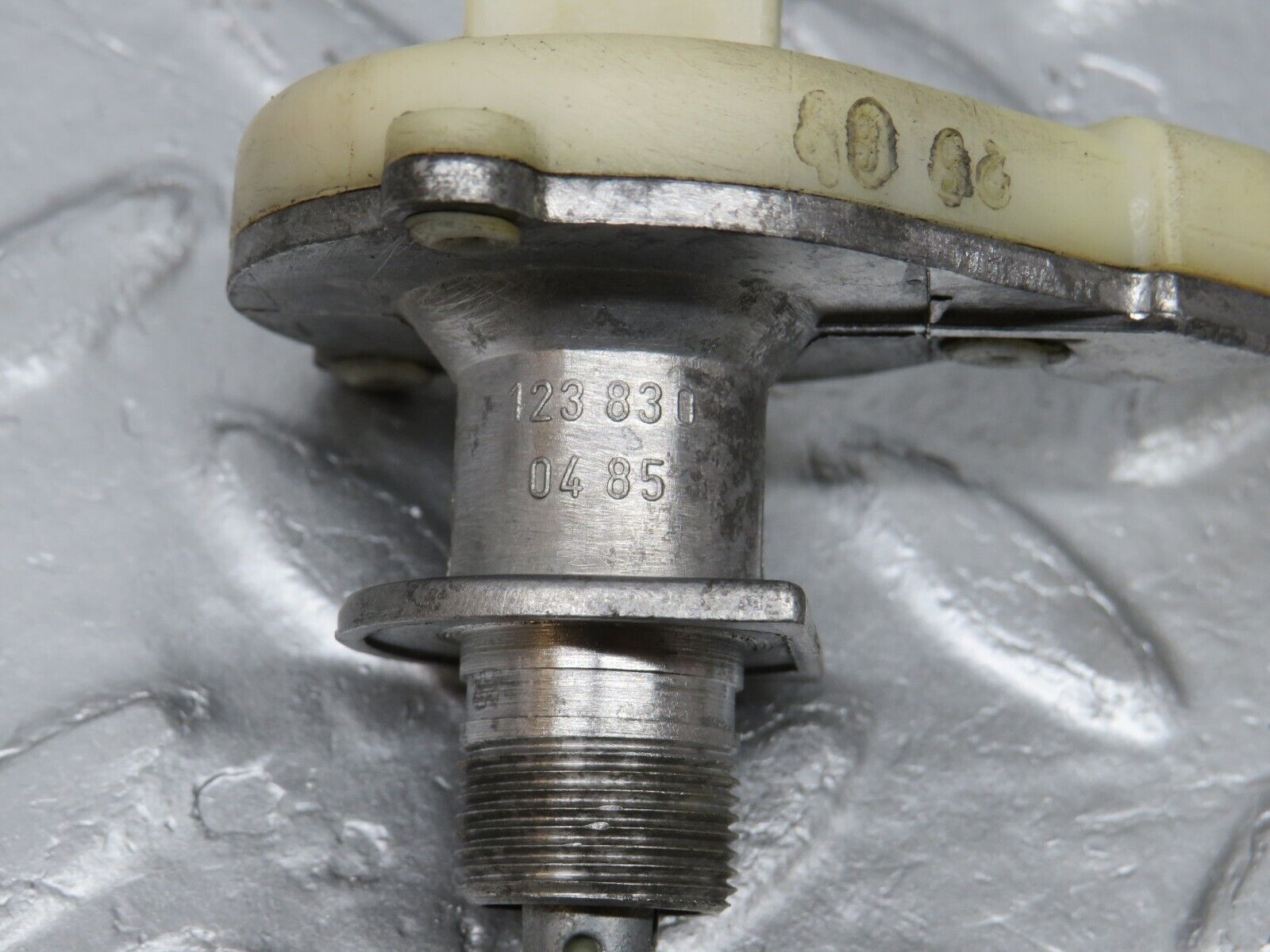40676 Mercedes-Benz W123 300D Heater Regulator 1238300485 1238300385