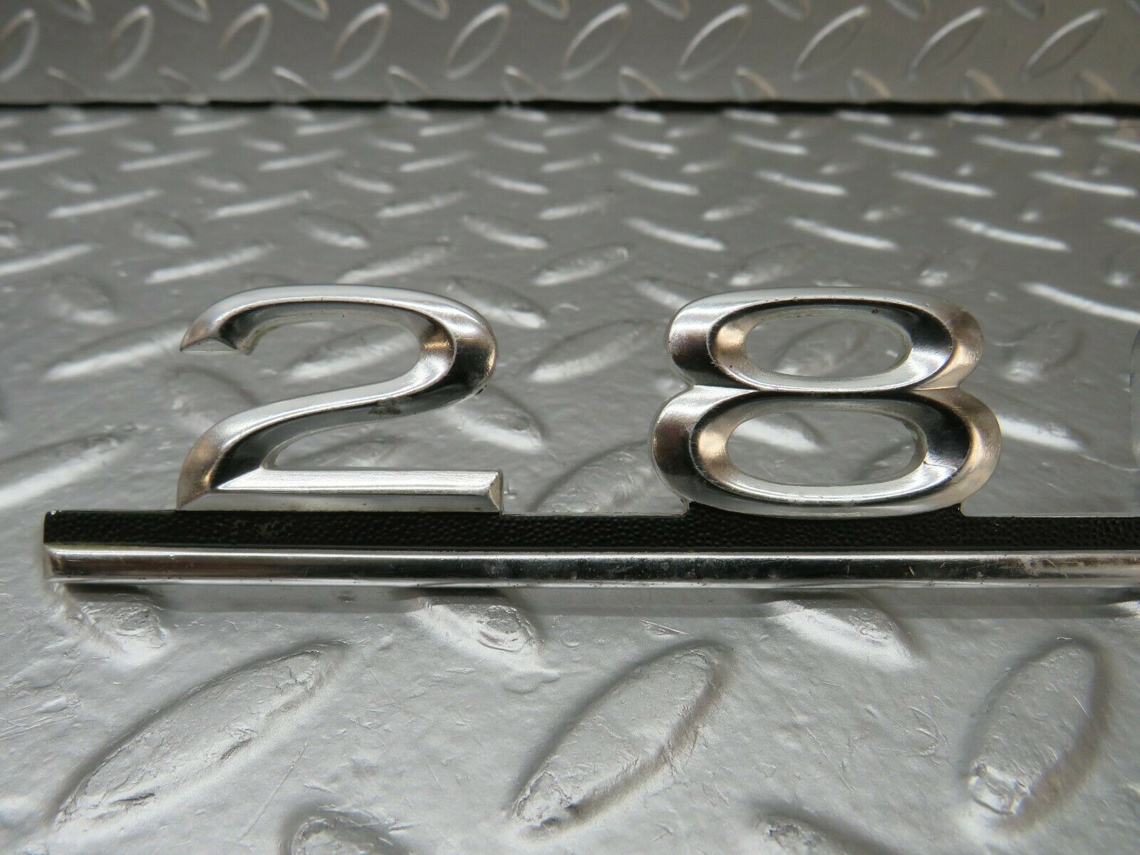 23984 Mercedes-Benz W123 280E Trunk Badge Logo Emblem 1238170815