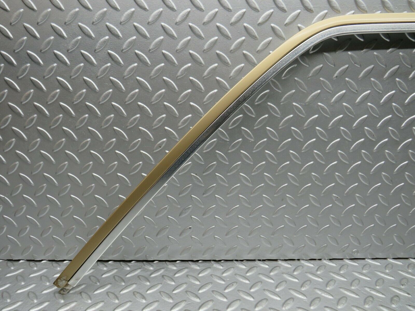 22214 Mercedes-Benz S123 280TE Wagon Window Frame Rear Right