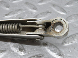 W109 windscreen wiper arm right side used OEM