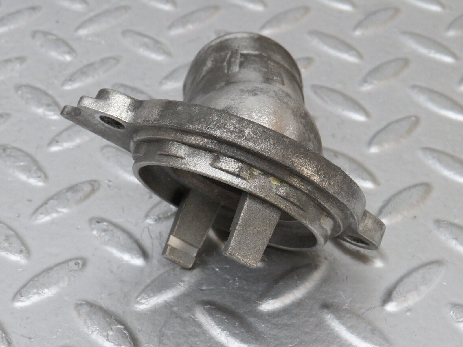 34940 Mercedes-Benz W210 320E Thermostat Housing 1122030275