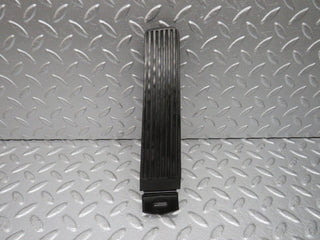 33148 Mercedes-Benz W124 Accelerator Pedal With Rubber 1263000504 1233010082