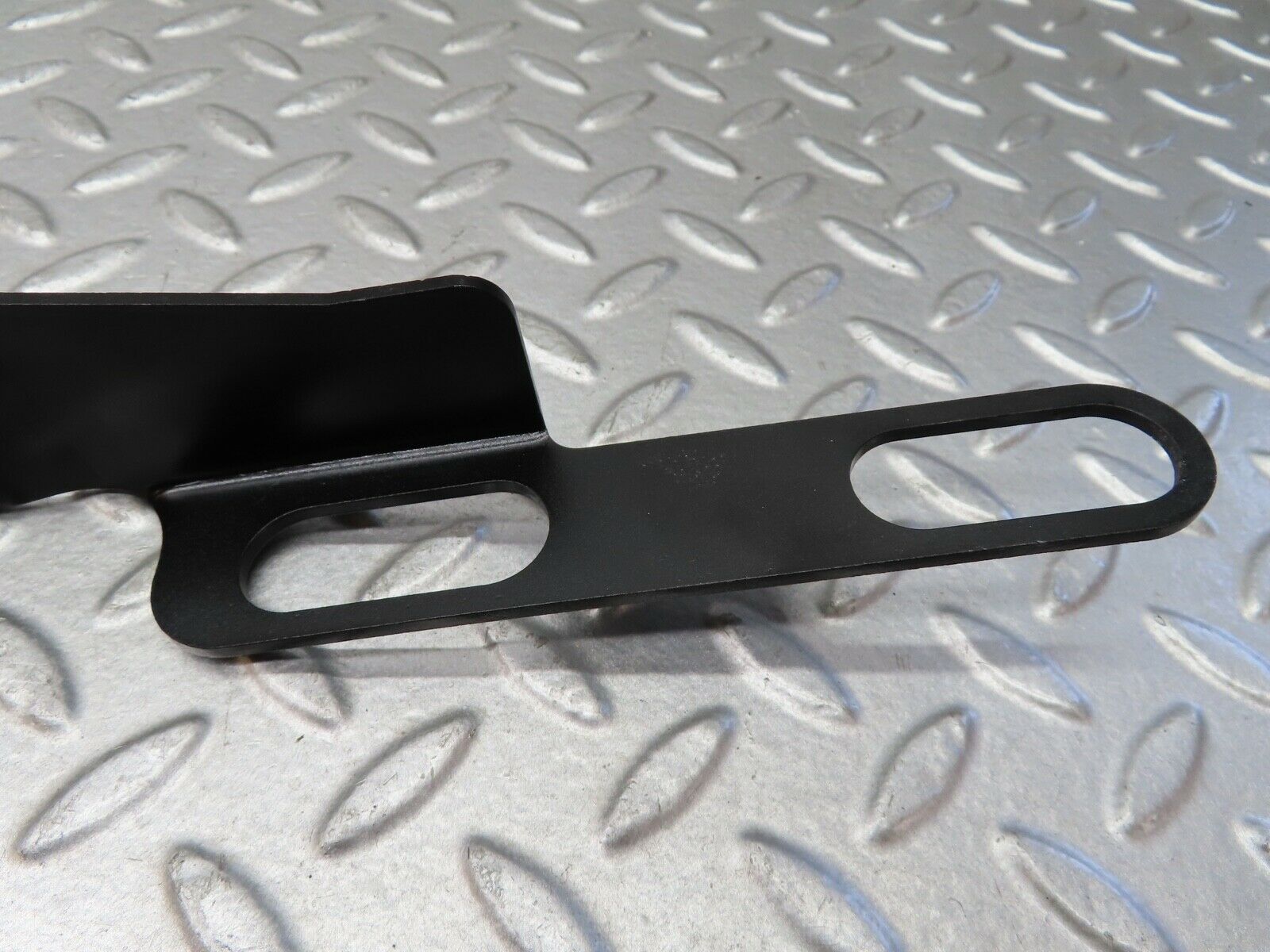 19457 Mercedes-Benz C140 CL420 Coupe Exhaust Bracket Pair 1404923341